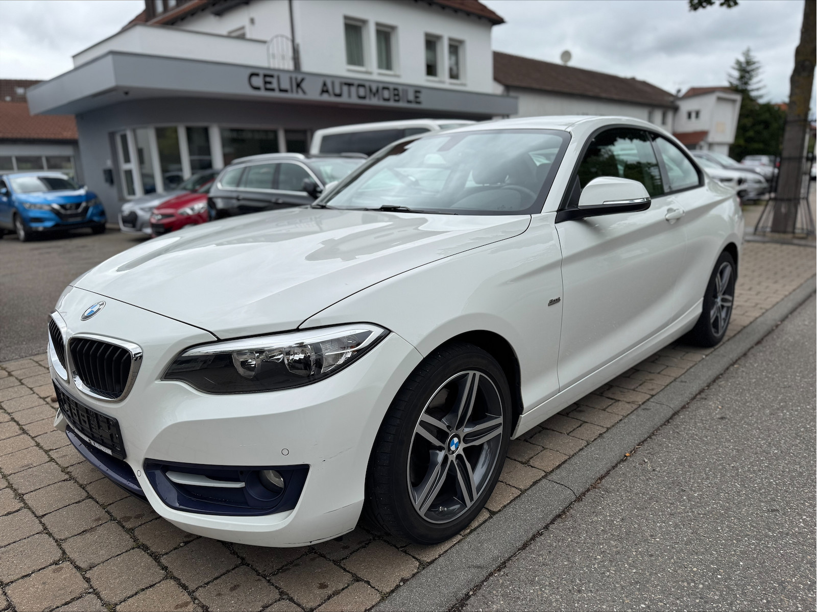 BMW 220