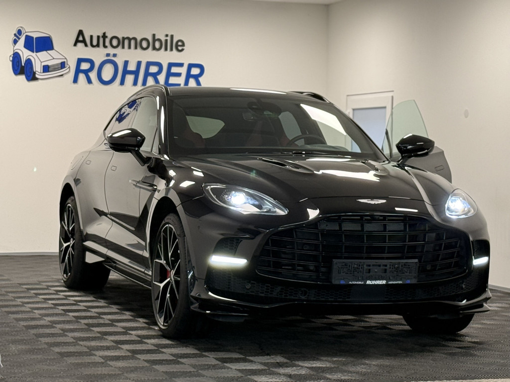 Aston Martin DBX