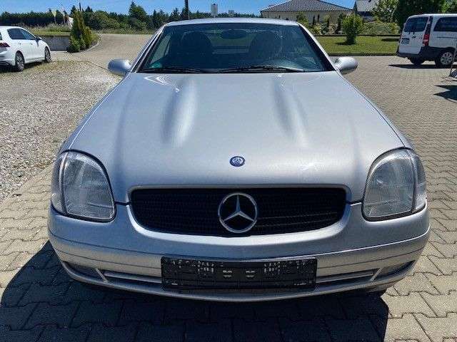 Mercedes-Benz SLK 230