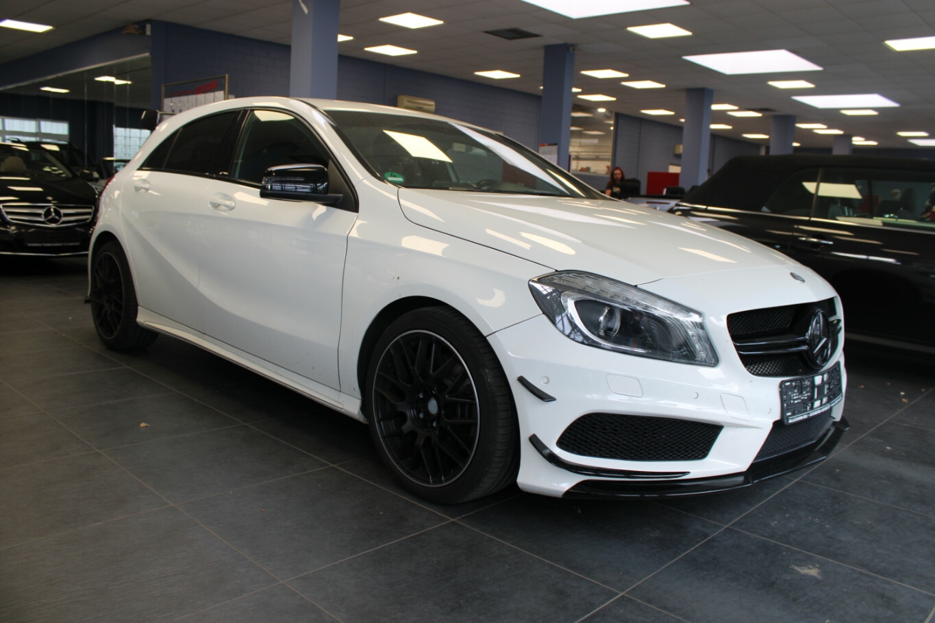 Mercedes-Benz A 220