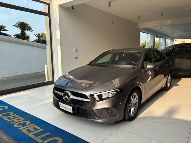 Mercedes-Benz A 180