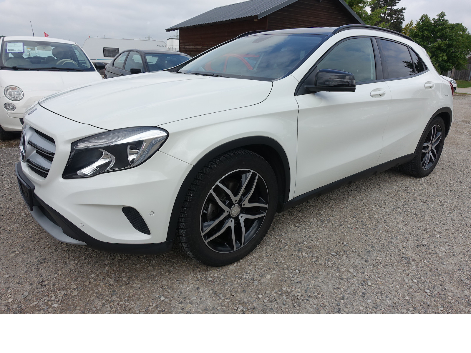 Mercedes-Benz GLA 200