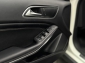 Mercedes-Benz GLA 180 CDI d / Navigation / Teilleder/