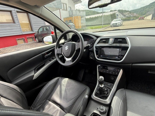 Suzuki SX4 S-Cross