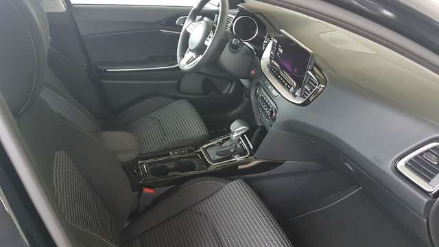 Kia Ceed – Bild 12