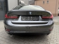 BMW 320d Advantage Schiebedach Navi Keyless