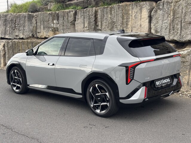 Kia EV4