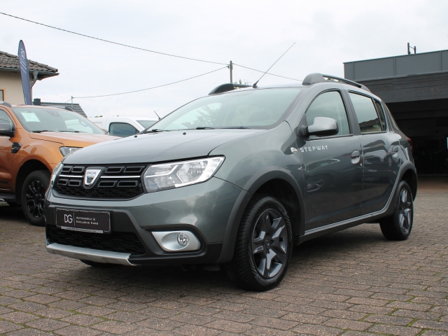 Dacia Sandero Stepway Celebration 90 PS 0%*
