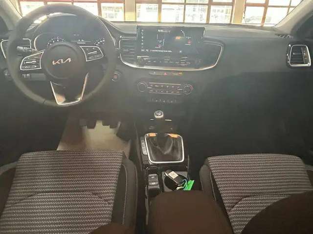 Kia cee'd – Bild 10