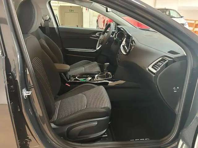 Kia cee'd – Bild 12
