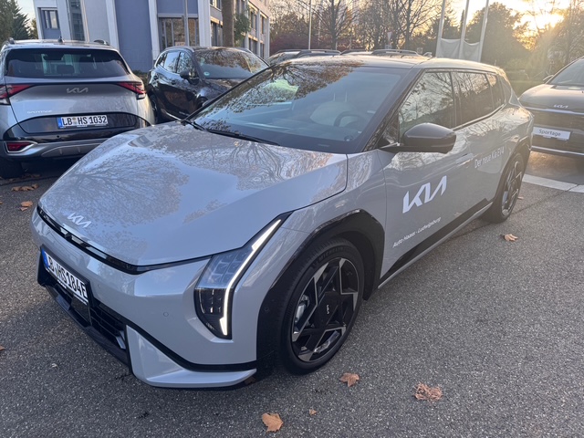 Kia EV4