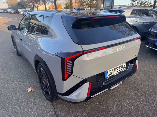 Kia EV4