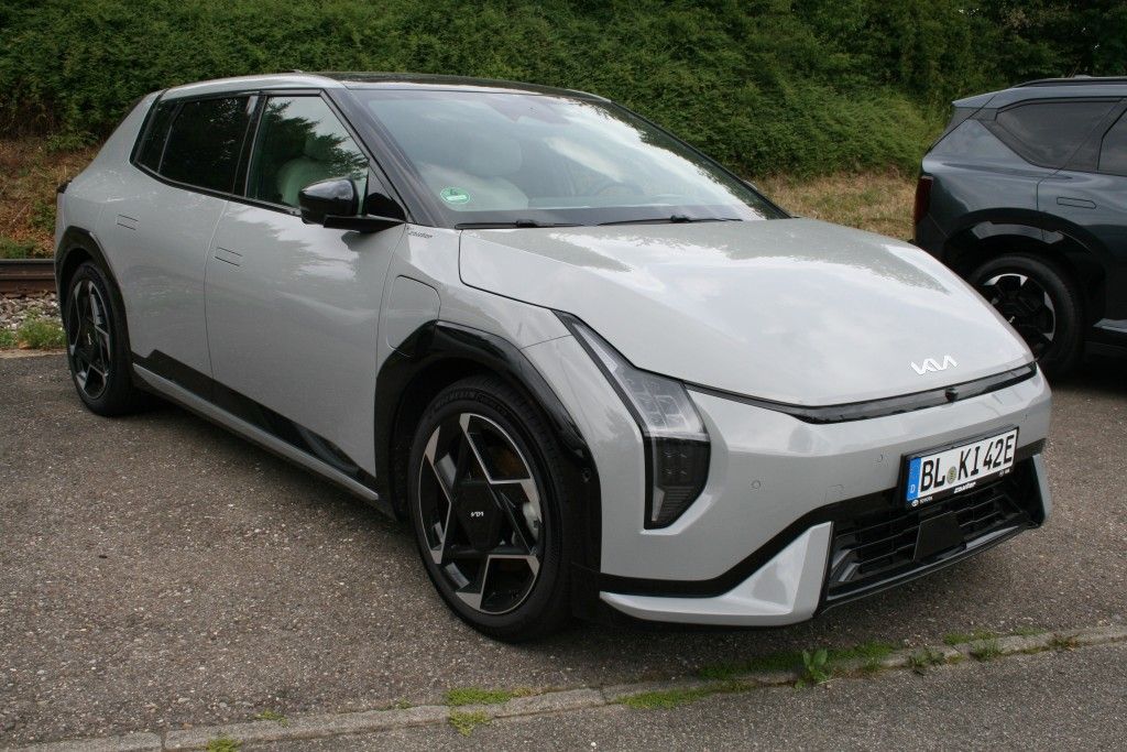 Kia EV4