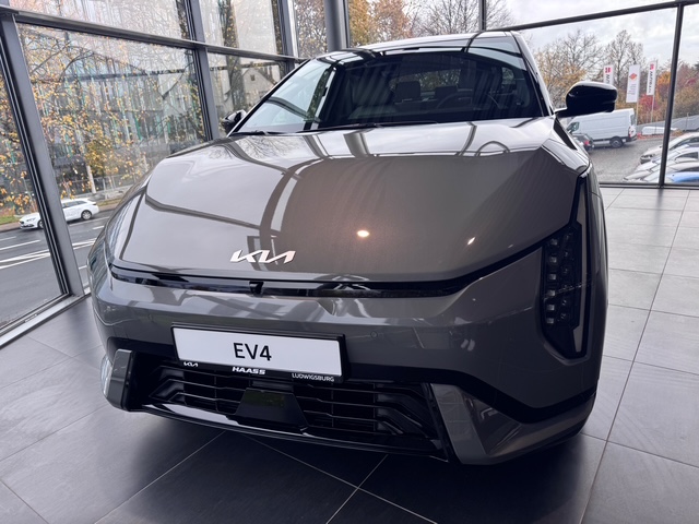 Kia EV4 Fastback