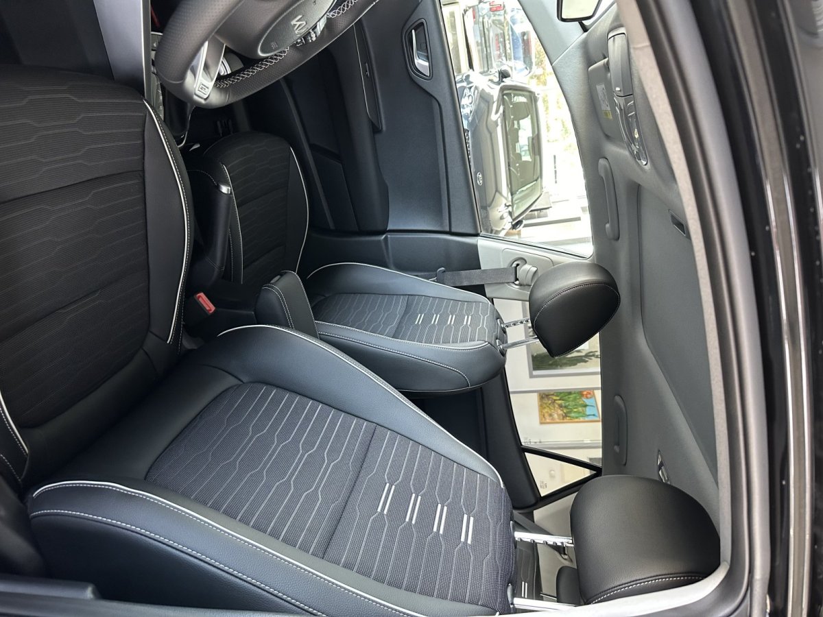 Kia Stonic – Bild 11