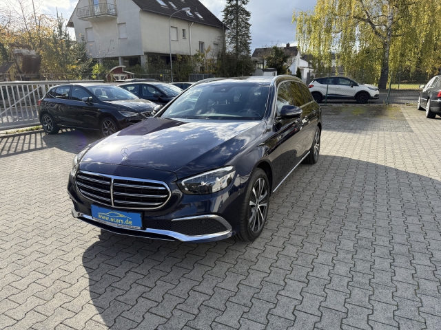 Mercedes-Benz E 300 de 4Matic Aut Avant Navi LED Kamera Temp PDC Alu18 E6
