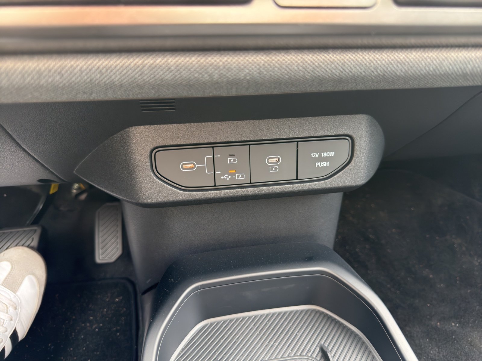 Kia EV4 Fastback – Bild 19
