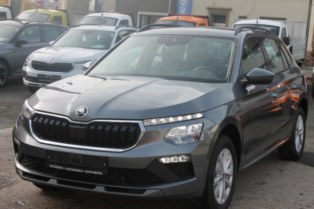 Skoda Kamiq 1,5 TSi DSG AHK Sitzh LED KAM PDC SOFORT !!!