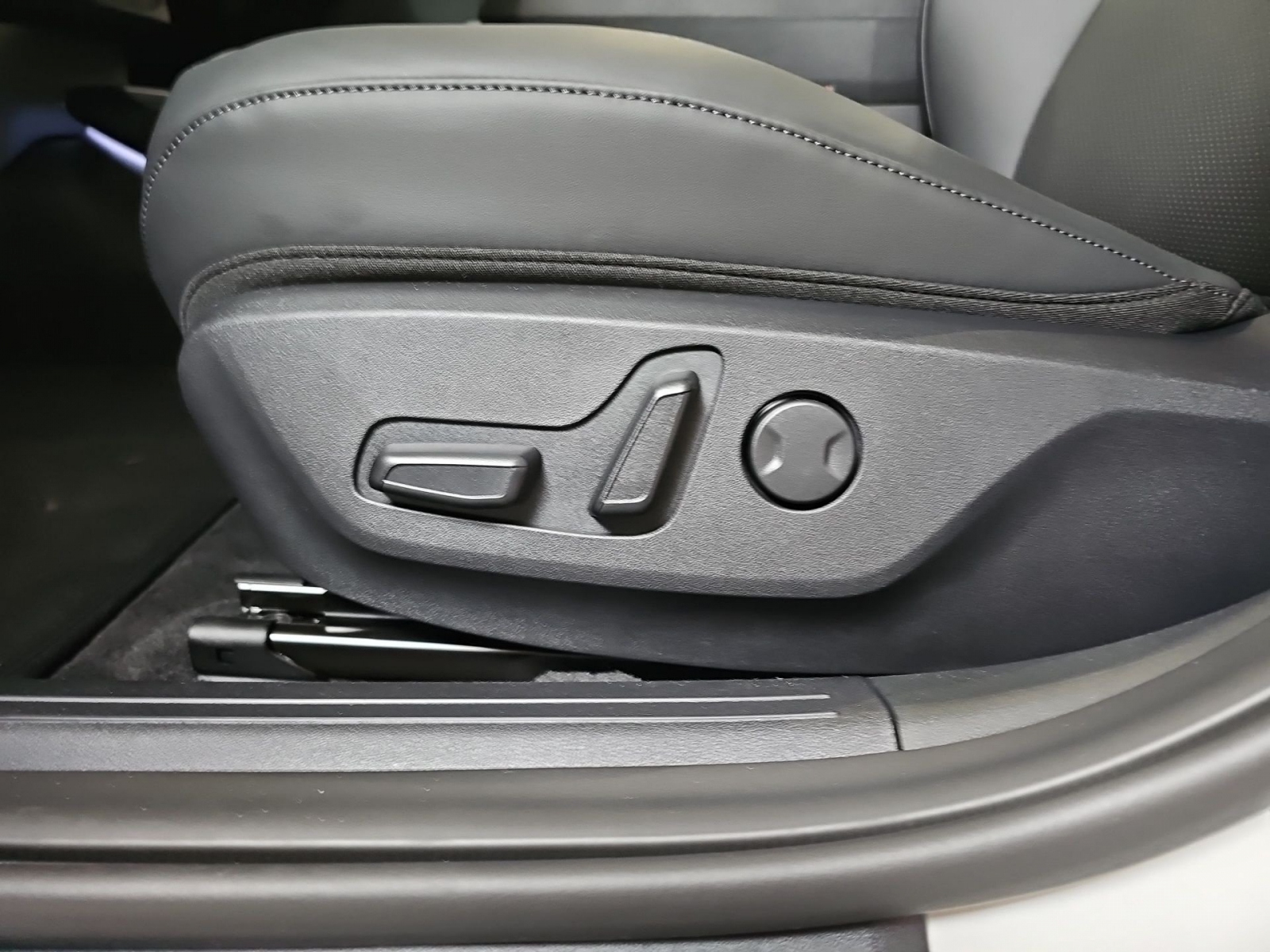 Kia EV4 Fastback – Bild 19