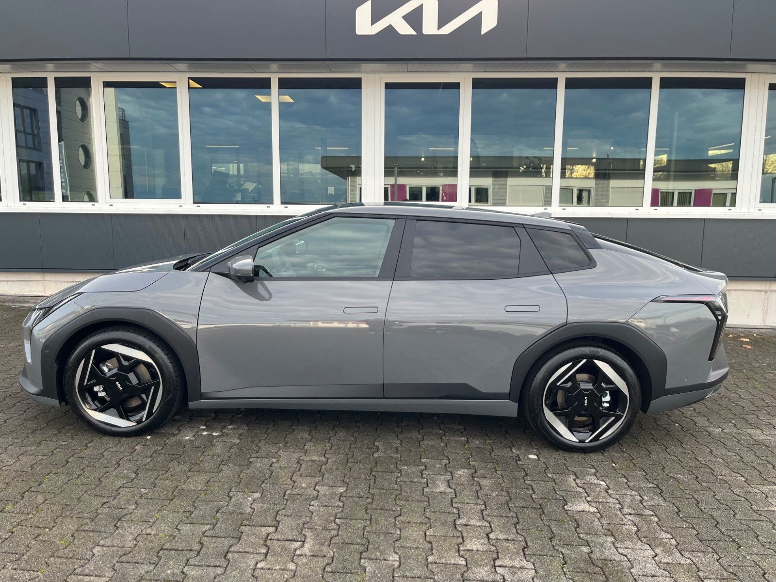 Kia EV4