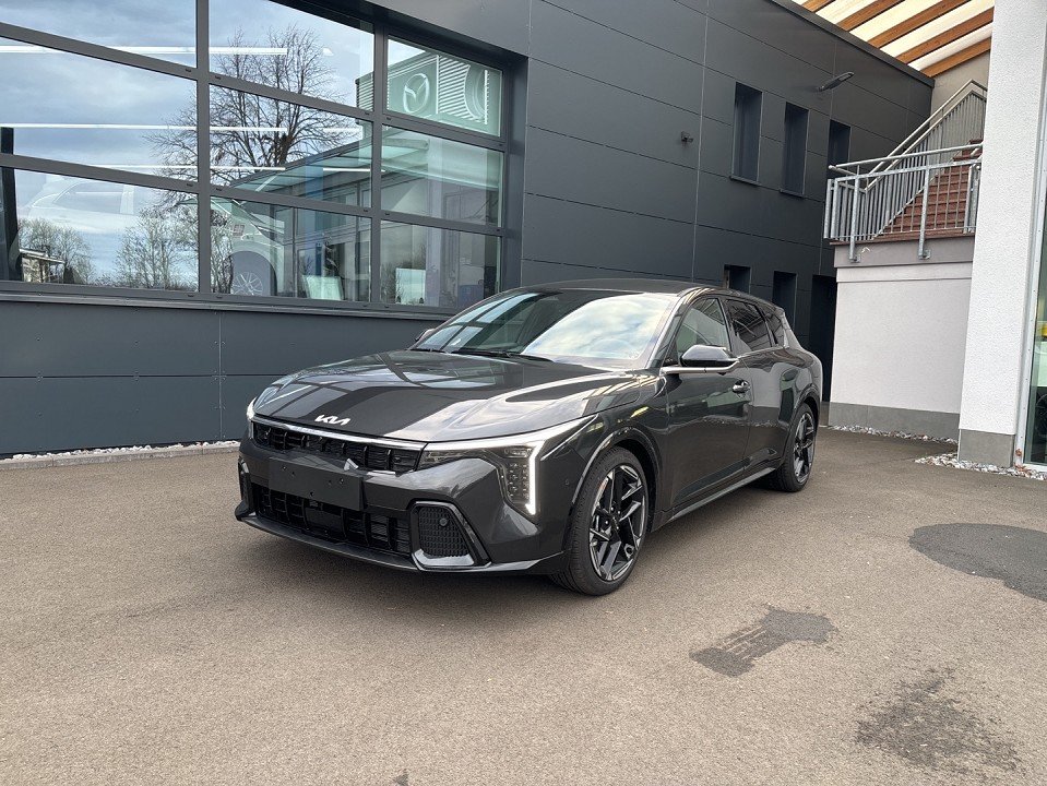 Kia K4