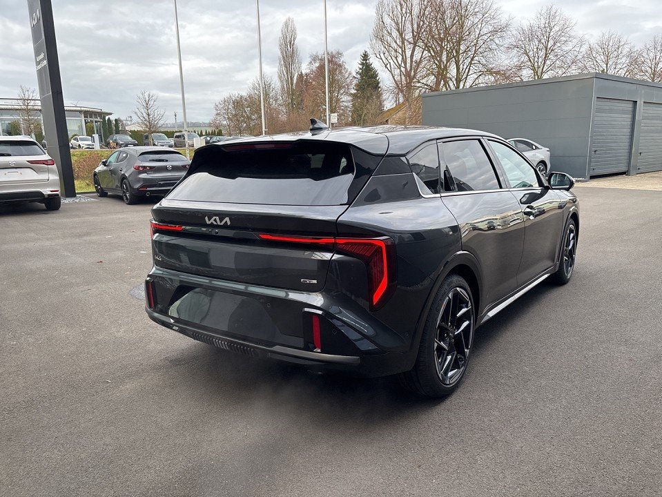 Kia K4