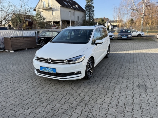 VW Touran Highl 2,0 TDI SCR Navi LED ACC Kamera TWA SHA AHK Alu17 E6