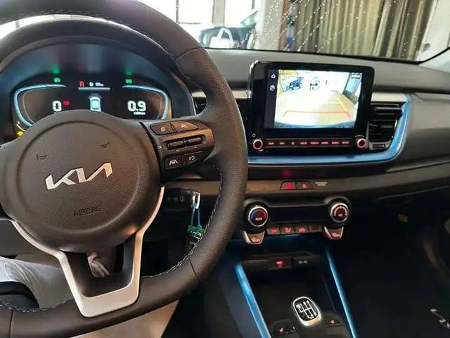 Kia Stonic – Bild 12