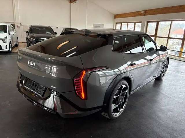 Kia EV4