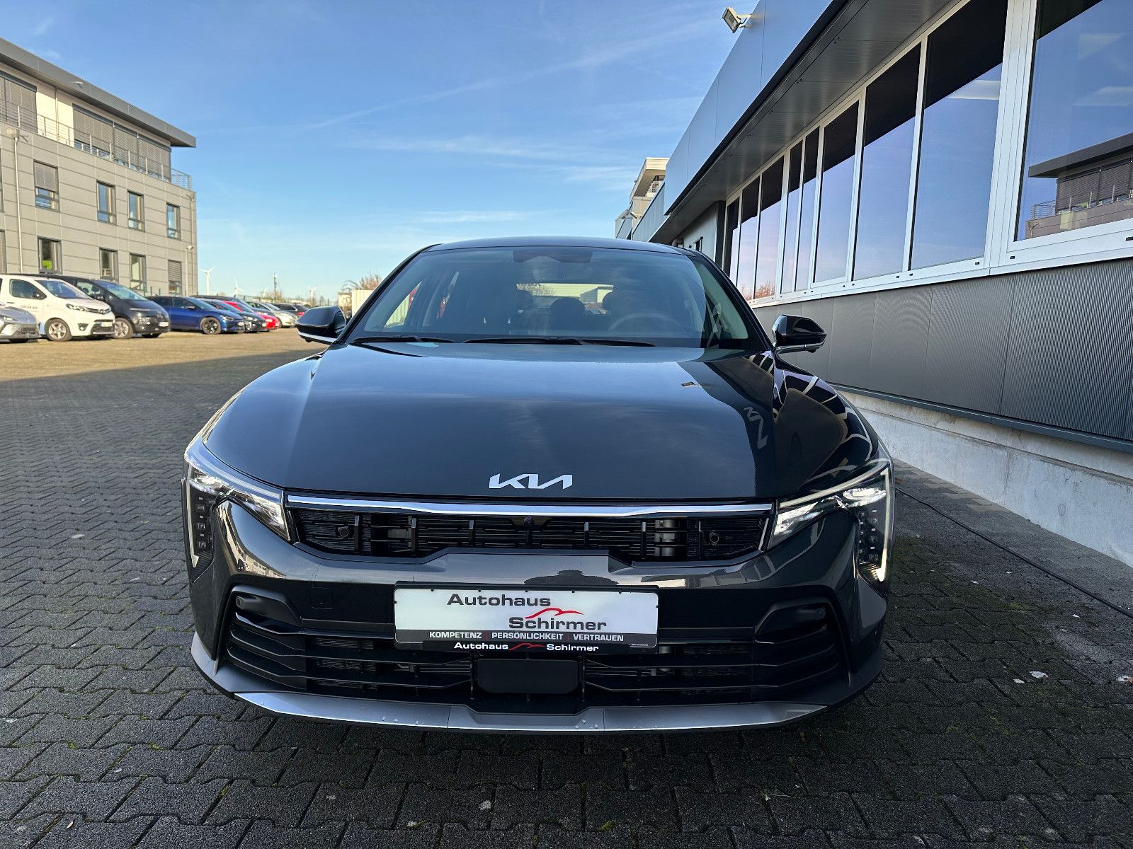 Kia K4