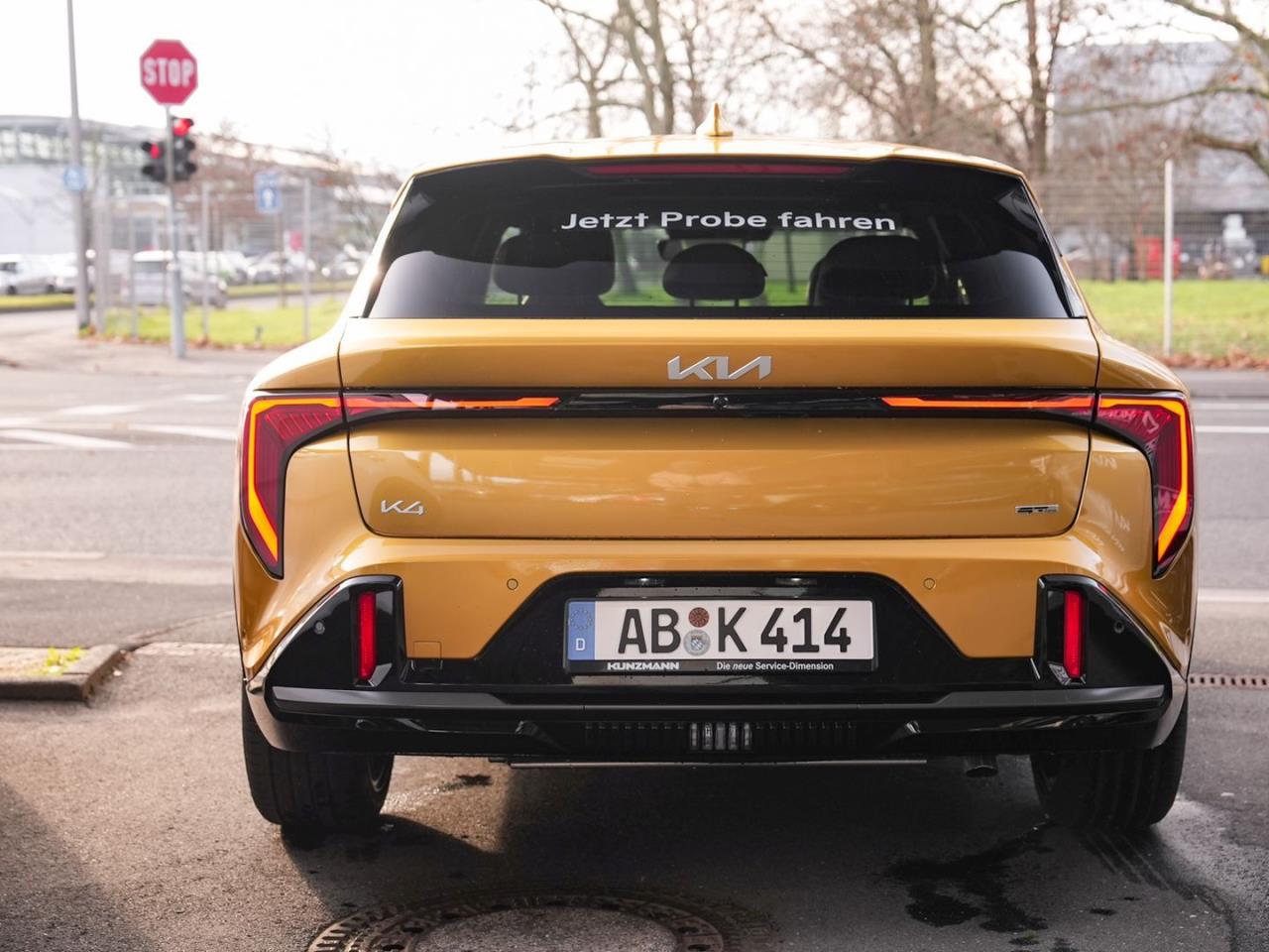 Kia K4