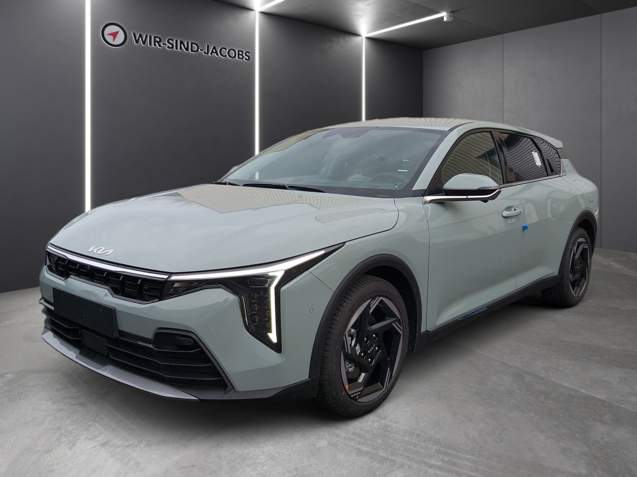 Kia K4