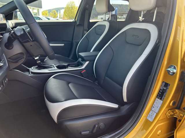 Kia K4