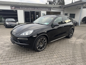 Porsche Cayenne *21��Alu,SSD,AHK,PCM,Bi-Xenon,Leder,Luft