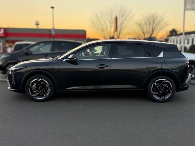 Kia K4
