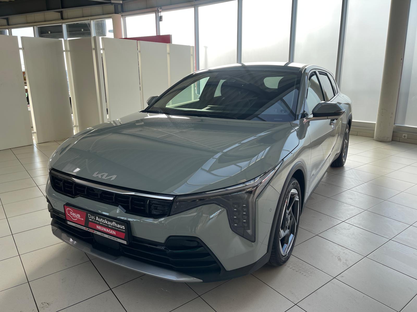 Kia K4
