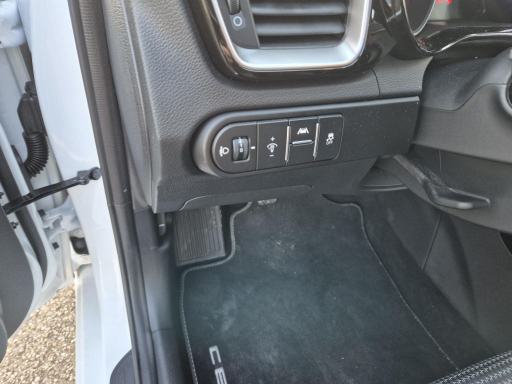 Kia cee'd – Bild 10