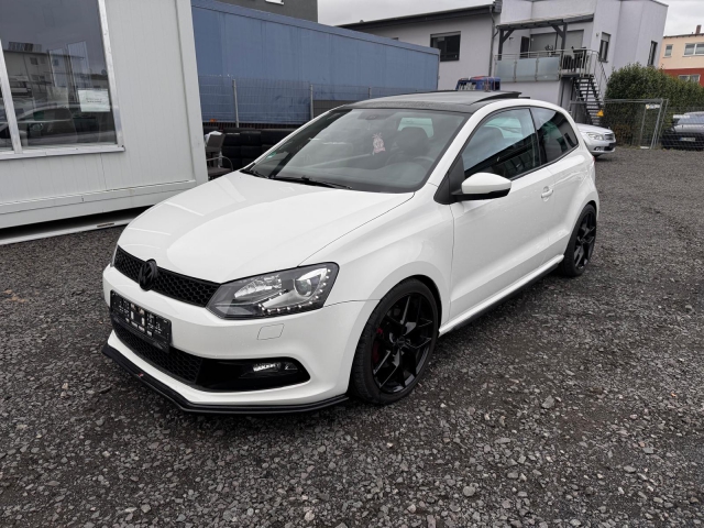 VW Polo GTI Automatik XENON PANO NAVI SHZ PDC