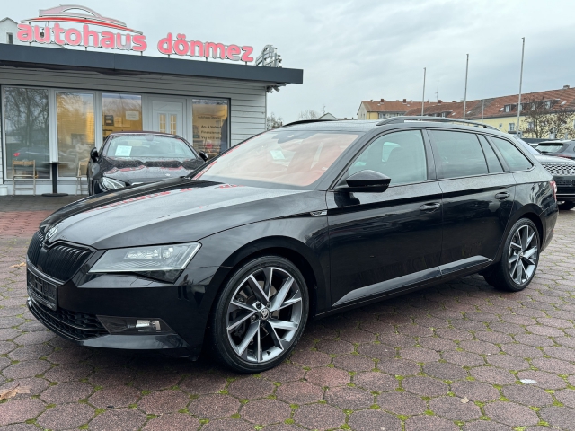 Skoda Superb Combi SportLine 4x4 PANO RFKA ACC 4x SZHZ