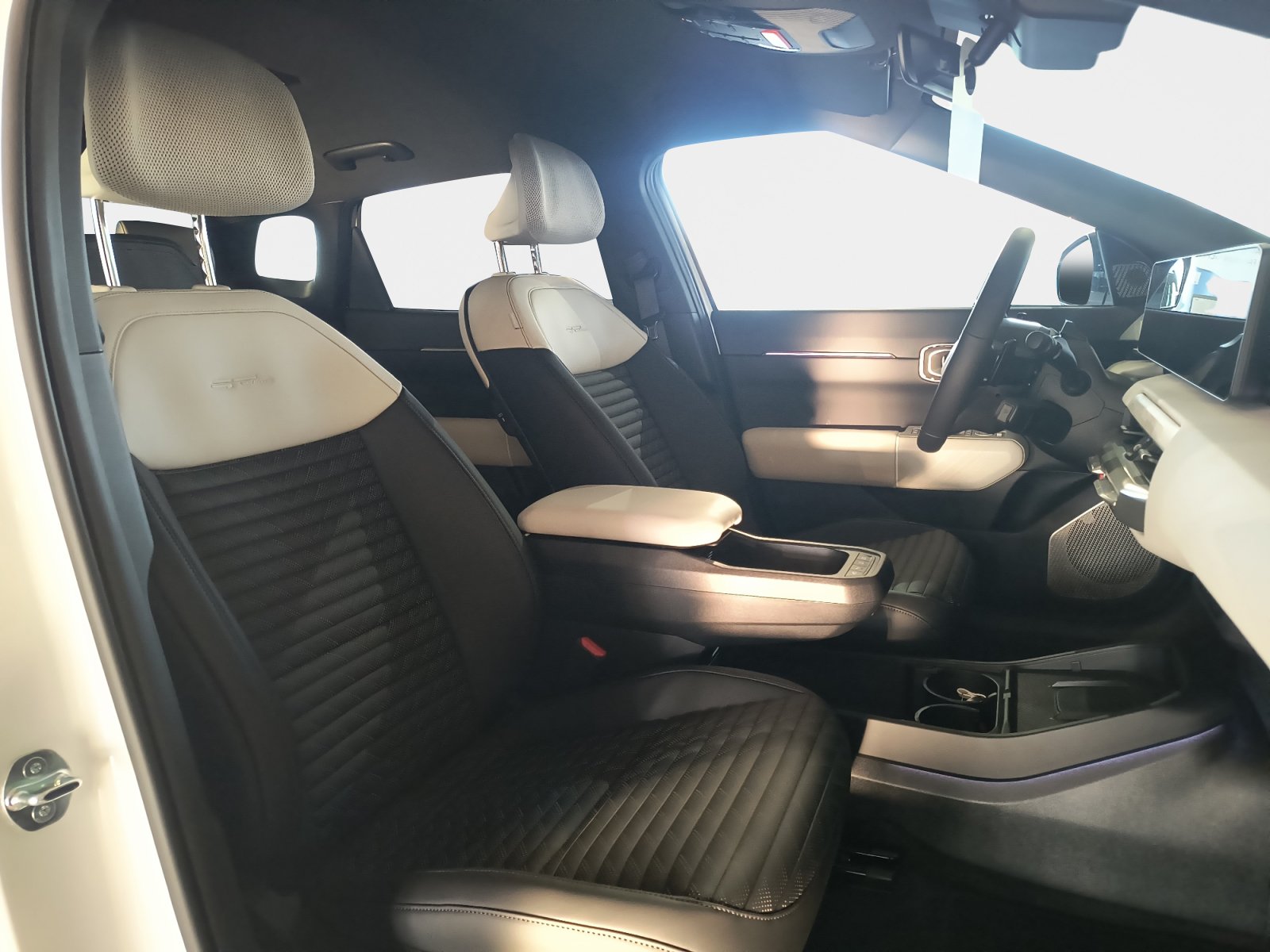 Kia EV4 Fastback – Bild 13