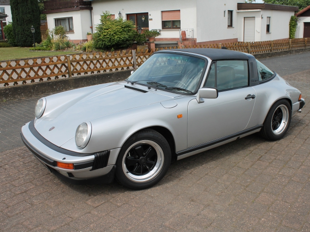 Porsche 911 Targa 2,7 MOTOR NEU