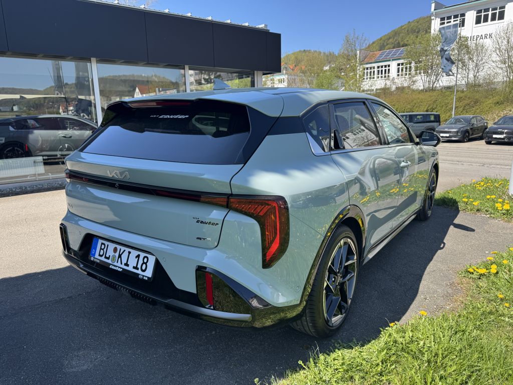 Kia K4