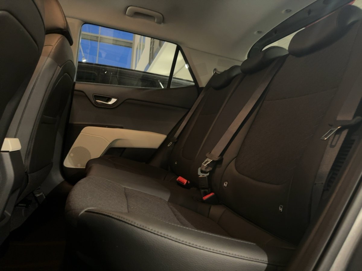 Kia Stonic – Bild 8