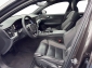 Volvo V60 T8 Ultimate Dark Plug-In Hybrid AWD