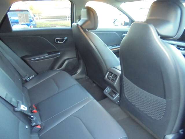 Kia K4 – Bild 11
