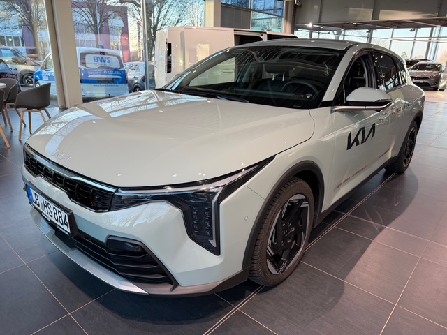 Kia K4