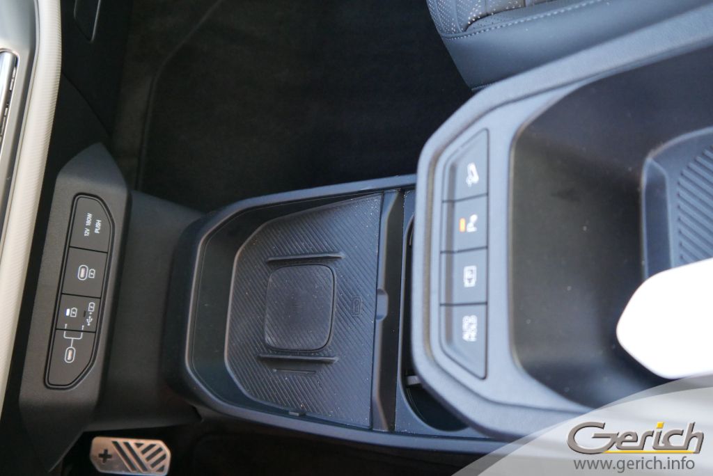 Kia EV4 Fastback – Bild 19