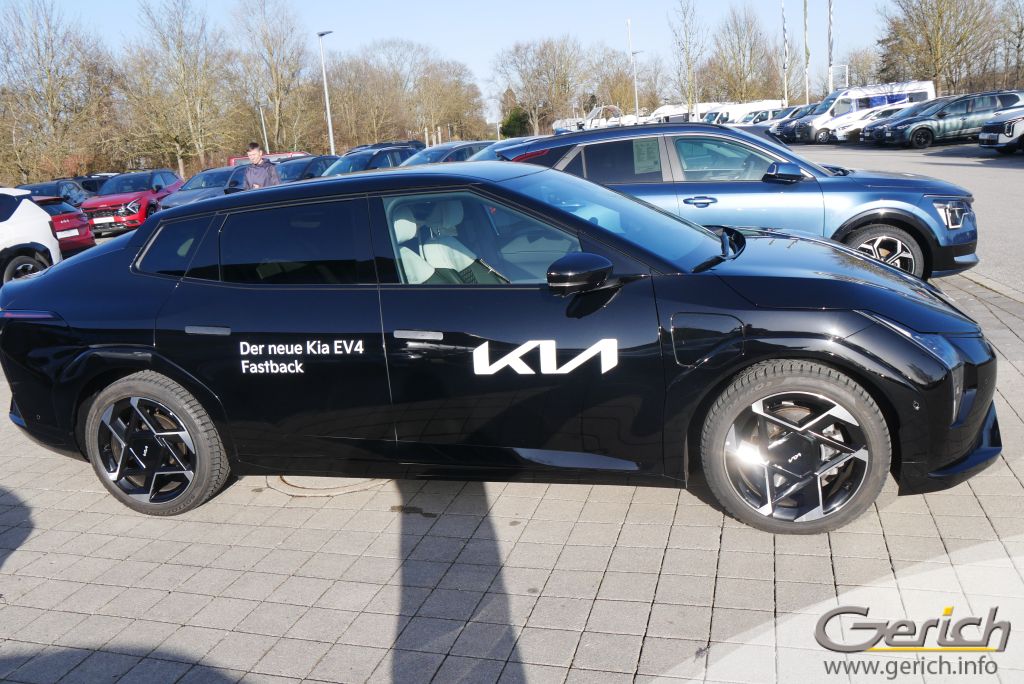 Kia EV4 Fastback