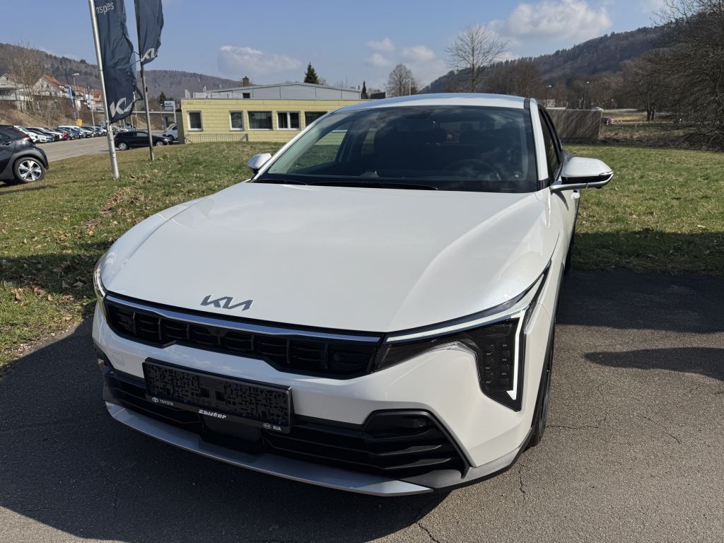 Kia K4