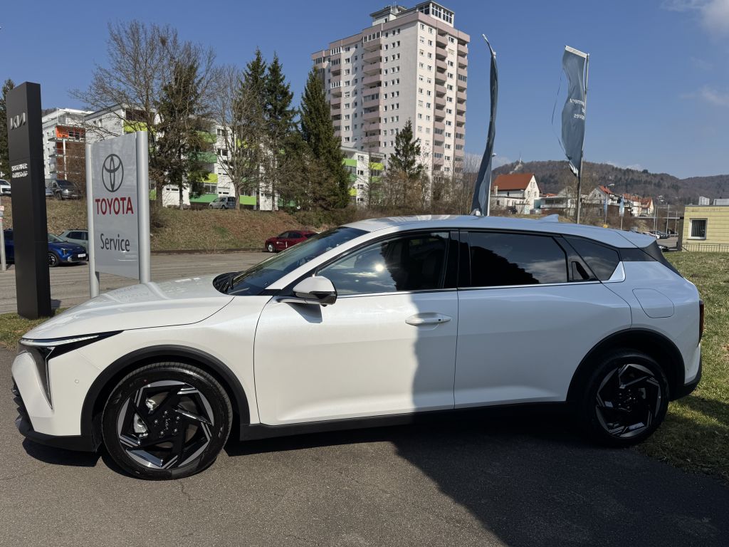 Kia K4